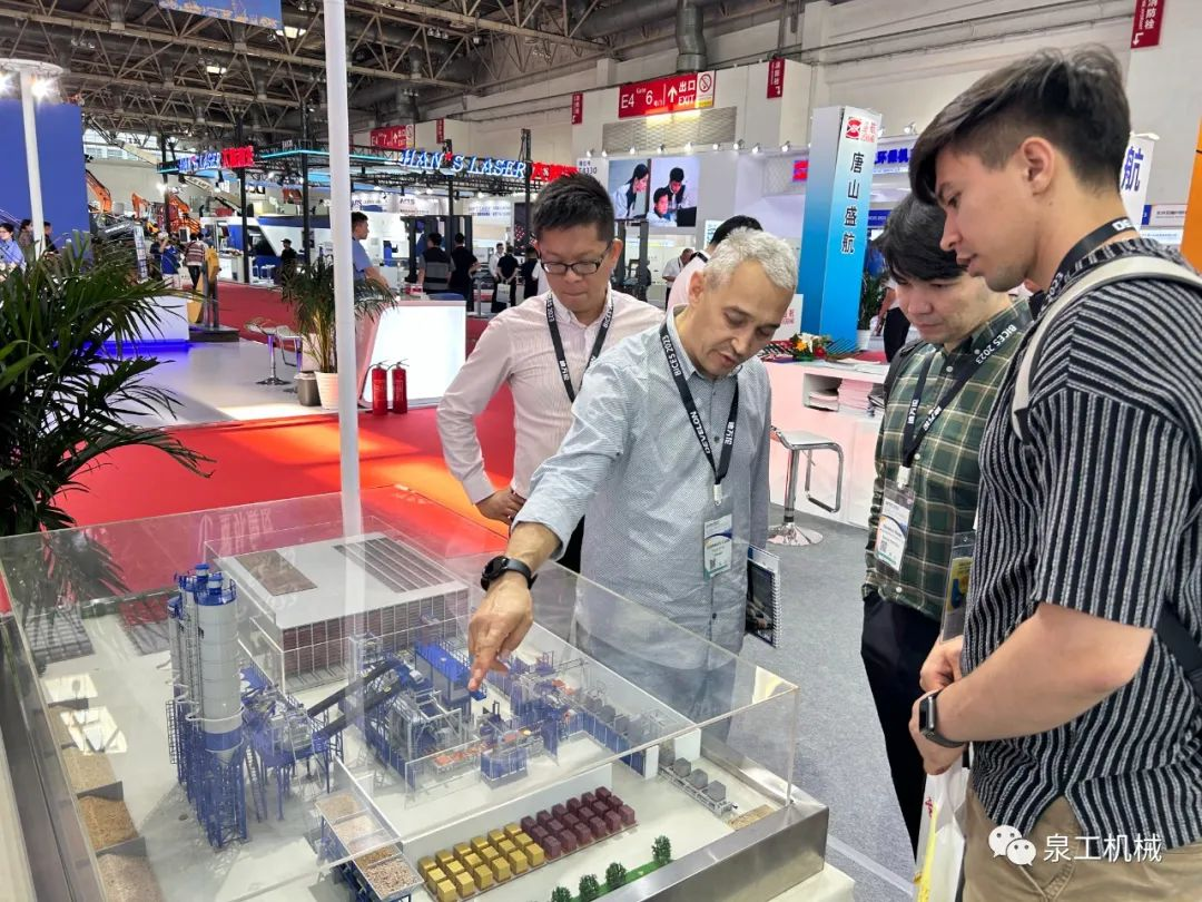 BICES 2023丨绿色装备，智造未来！线上赌博app股份闪耀北京工程机械展