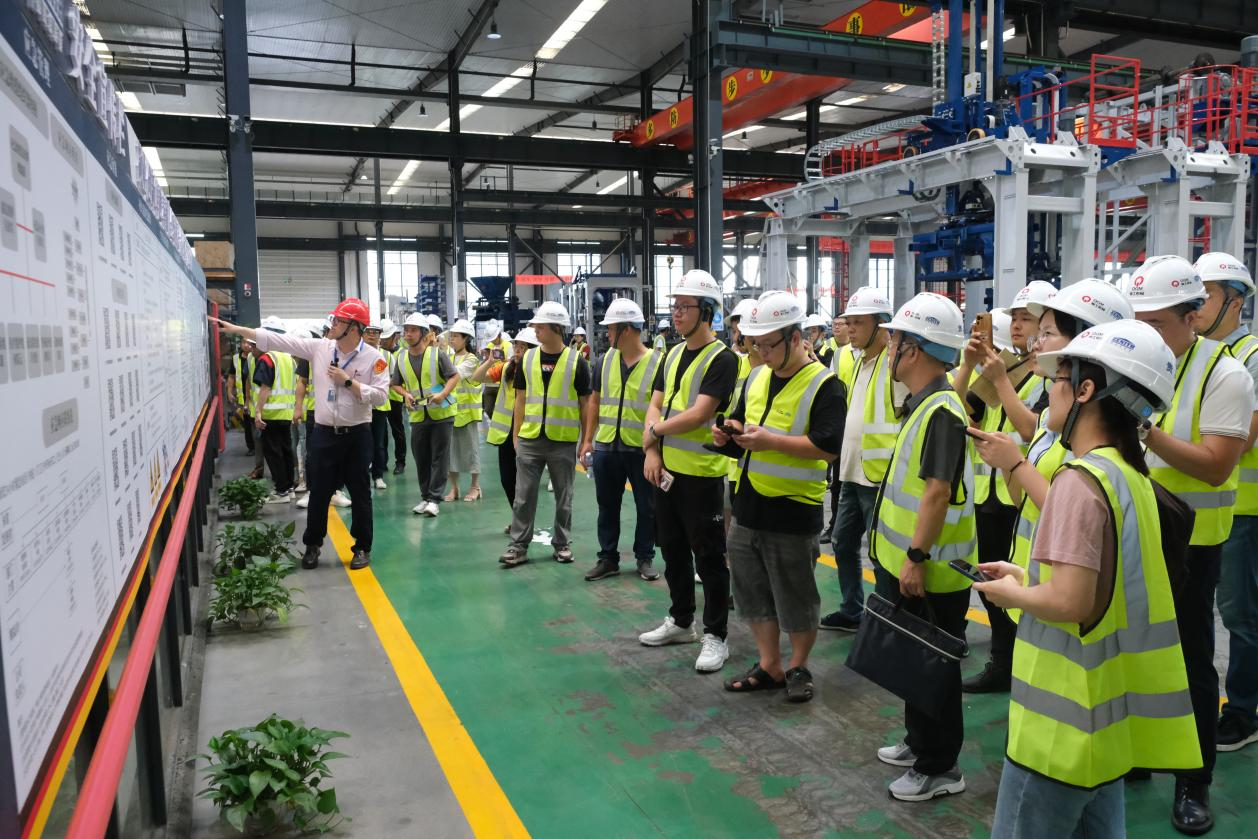 福建泉州台商区安全生产标准化工作专班走进线上赌博app股份