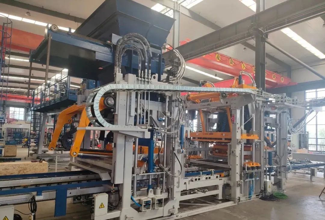 线上赌博appZN900CG国产设备首次进入北美市场，开创中国砖机新纪元