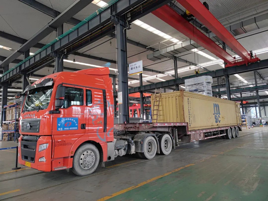 项目发货|线上赌博app股份ZN1200S全自动生态砌块成型机生产线发货俄罗斯