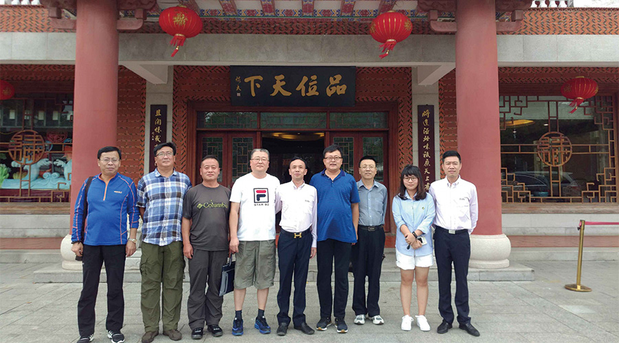 吉建筑专家：线上赌博app铺就“会呼吸”的道路，了不起